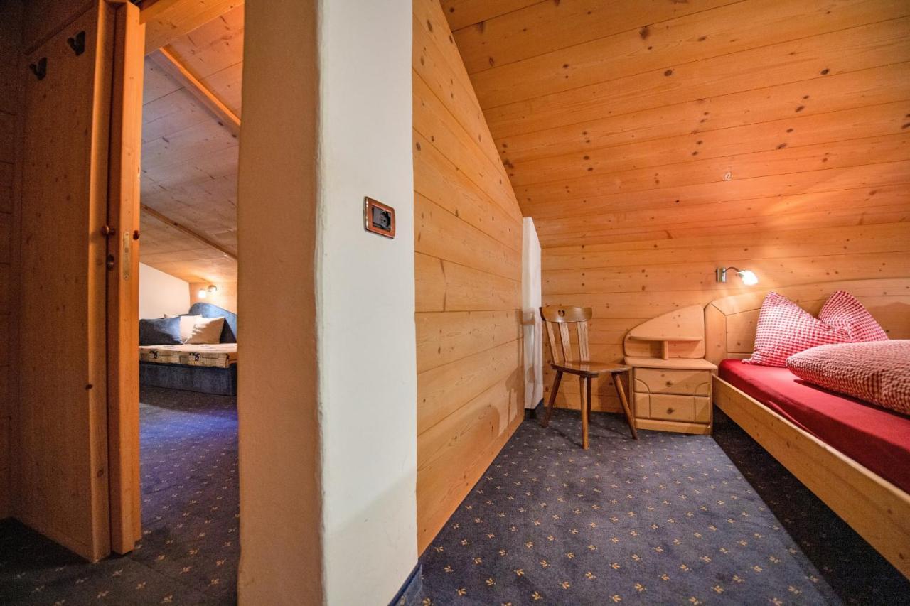 Agriturismo Apartments Tuene Ortisei Exteriér fotografie