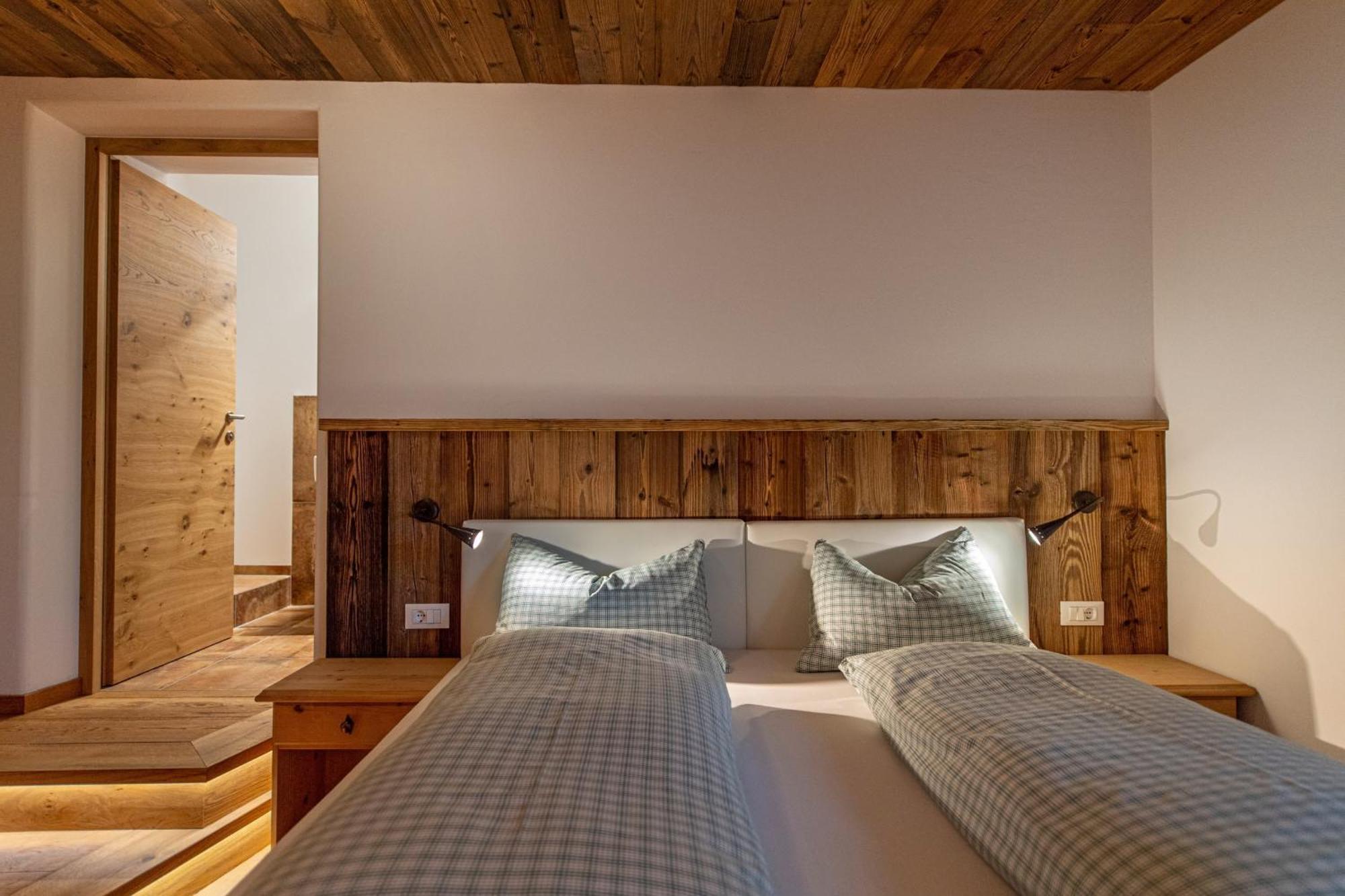 Agriturismo Apartments Tuene Ortisei Exteriér fotografie