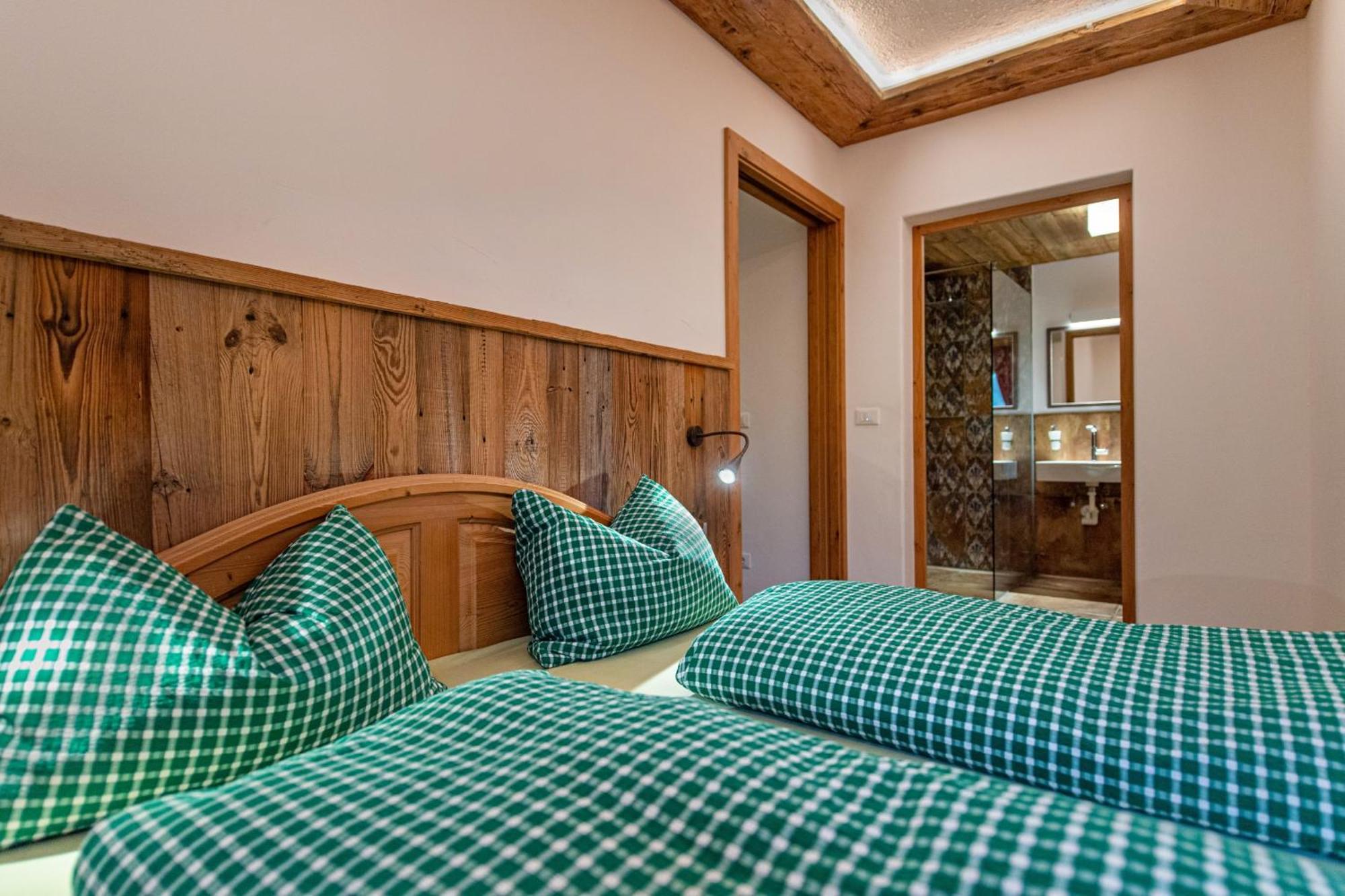 Agriturismo Apartments Tuene Ortisei Exteriér fotografie
